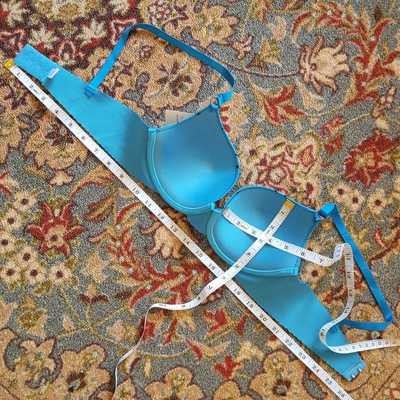 34B smooth seamless raw edge star print bra lot - Picture 3 of 5